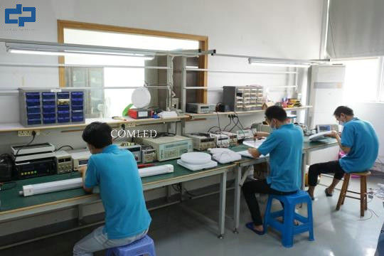 Shenzhen COMLED electronic Technology Co.,ltd ligne de production du fabricant